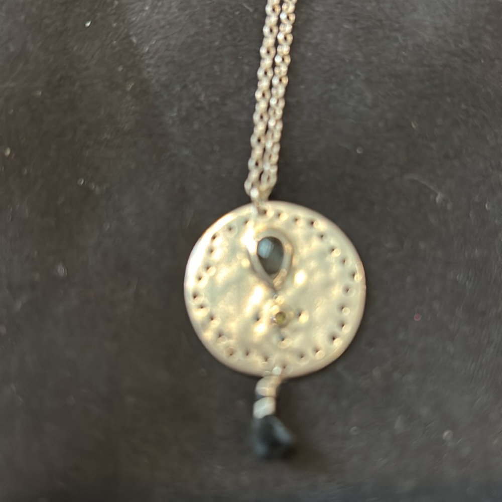Silpada 18” chain with a beautiful pendant! 🦋💙 - Picture 3 of 3